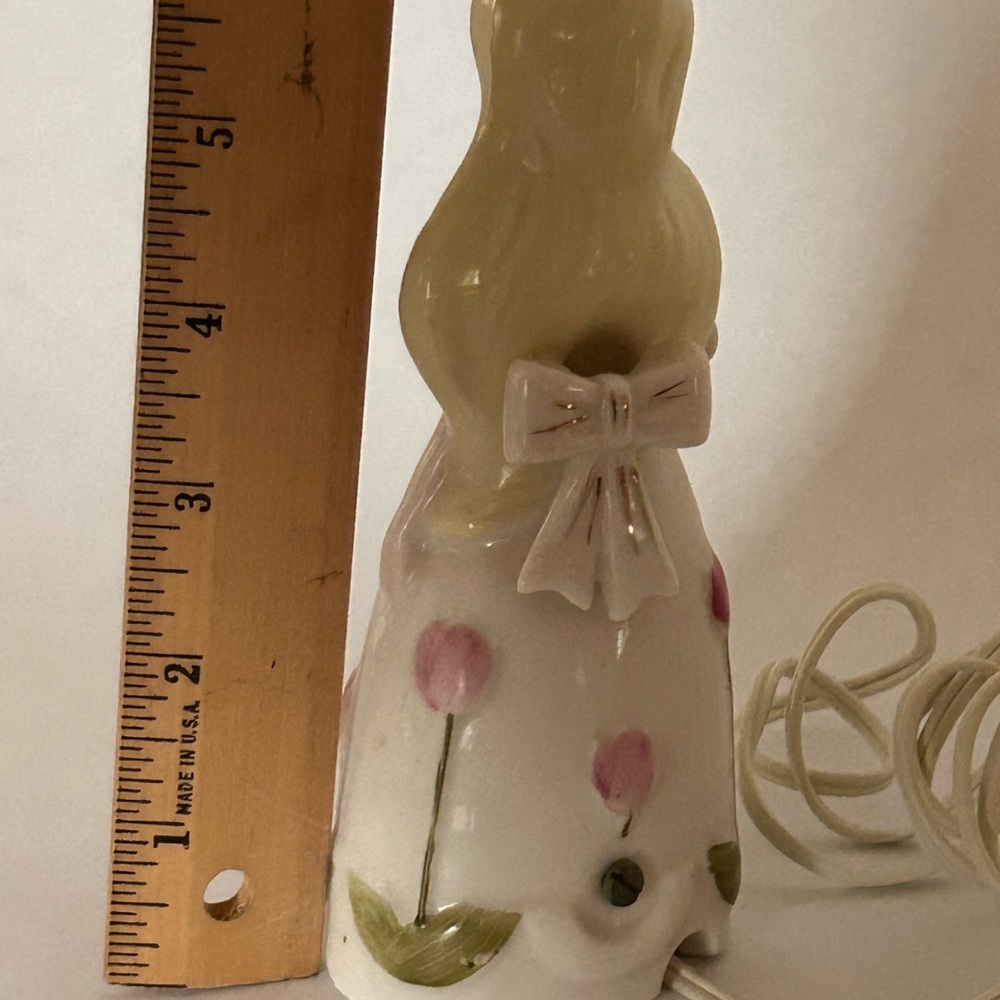 Vintage Nightlight Girl Flowers‎ Ceramic Cottagecore Decor Lamp Parts only READ - Picture 3 of 5